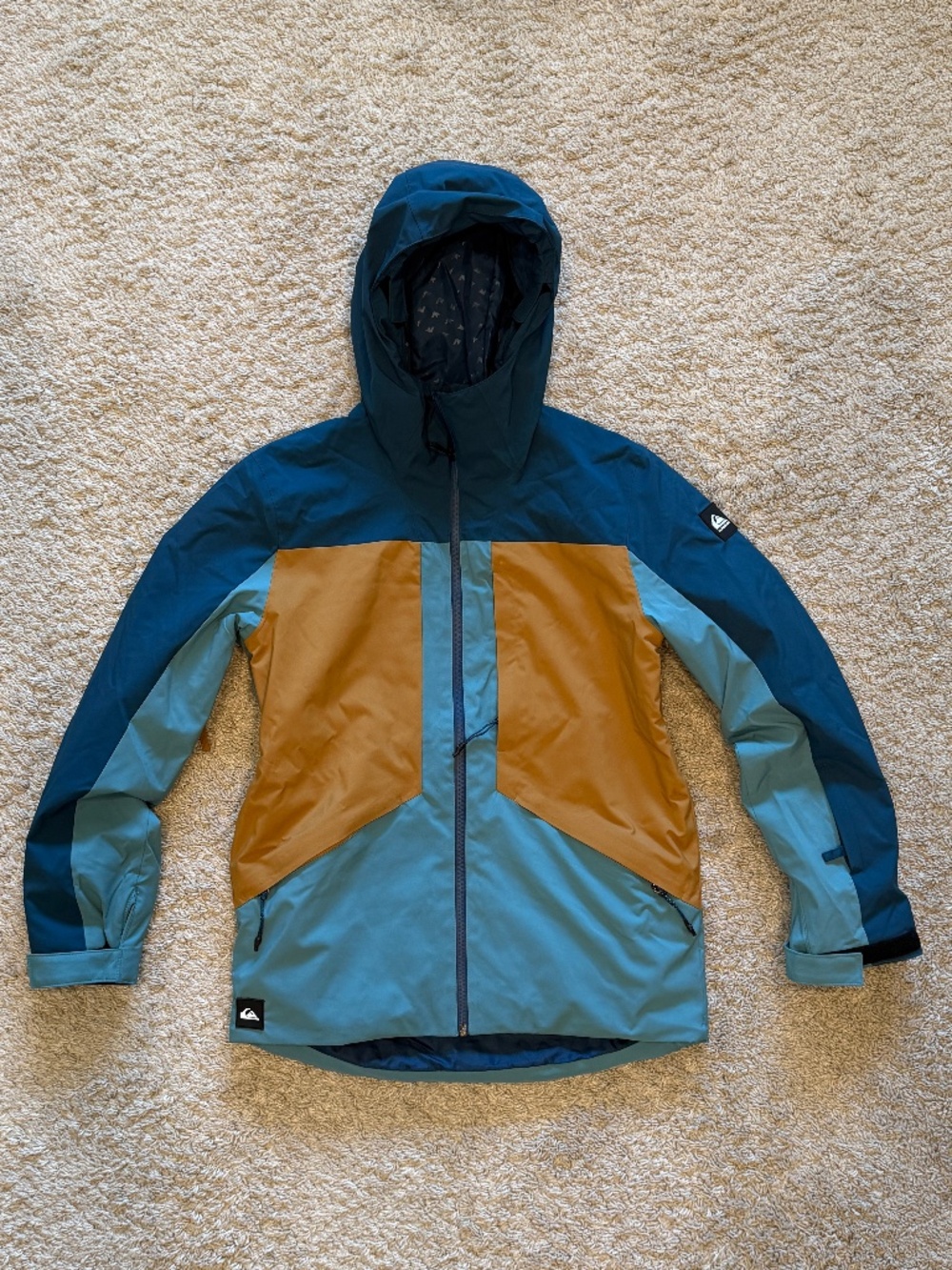 Quiksilver Boys 14 L DryFlight 15K Snowboard Ski Jacket Colorblock